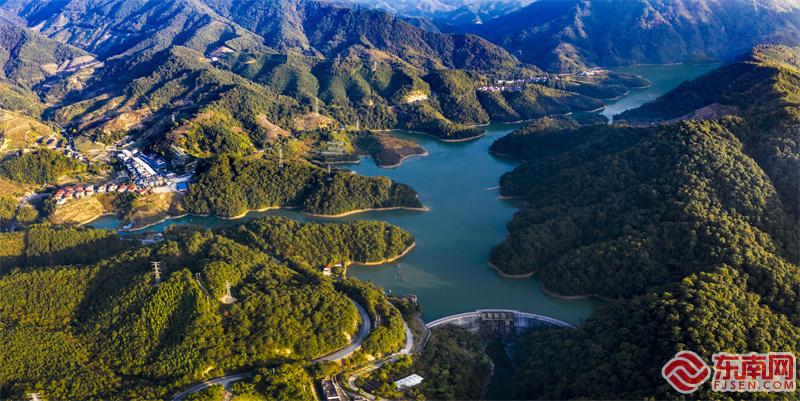 东牙溪饮用水源地《东牙溪水库》 田敏强.jpg