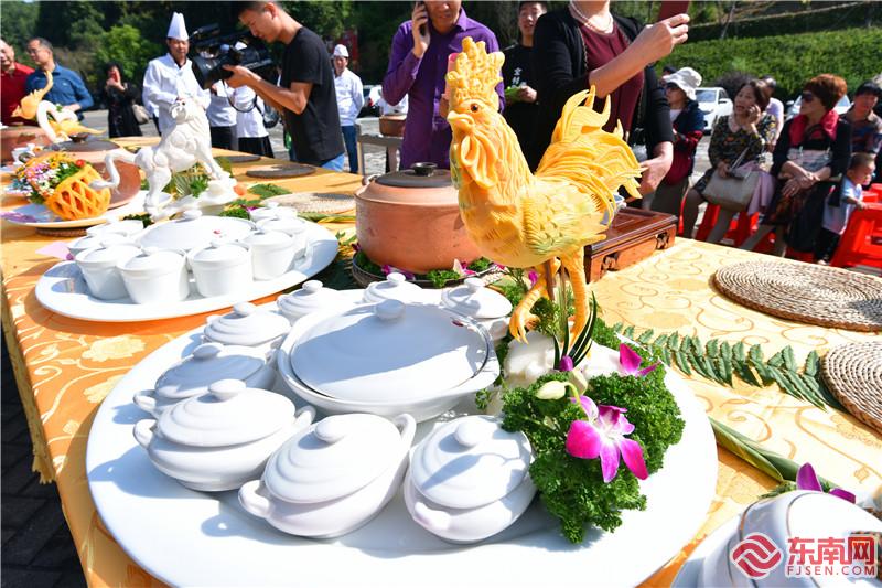 黄精淮山炖鸡.jpg