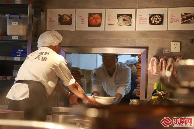 IMG_5557.jpg IMG_5557.jpg