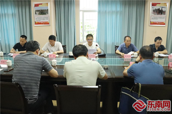 会议现场2，陈祈文摄.png
